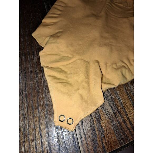 New Medium Large Fabletics Yitty Mimosa Nearly Naked Shaping Thong Bodysuit NWT - Picture 3 of 7